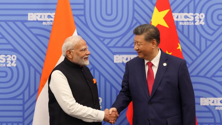 Pie de foto: El primer ministro indio, Narendra Modi, se reúne en Kazán con el presidente chino, Xi Jinping, tras cinco años de distanciamiento.