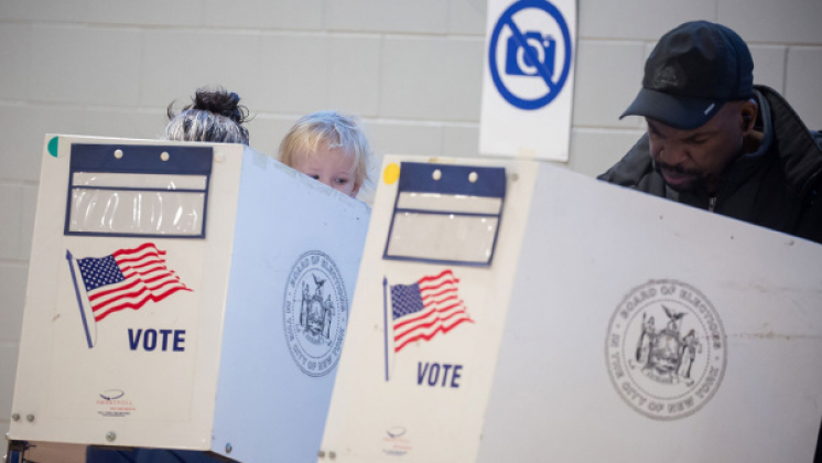 Elections de mi-mandat aux Etats-Unis: une course bipartisane